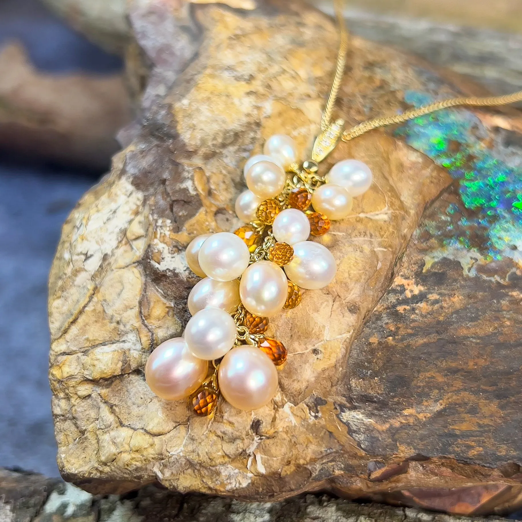 18kt Yellow Gold 15 Pearl , Citrine and diamond necklace