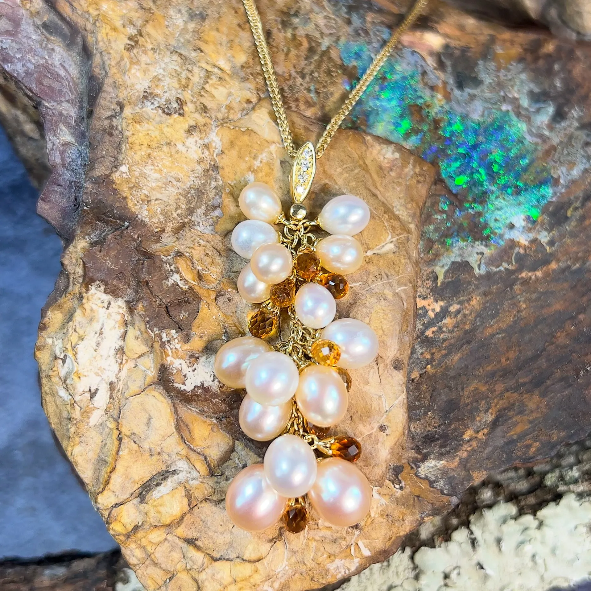 18kt Yellow Gold 15 Pearl , Citrine and diamond necklace