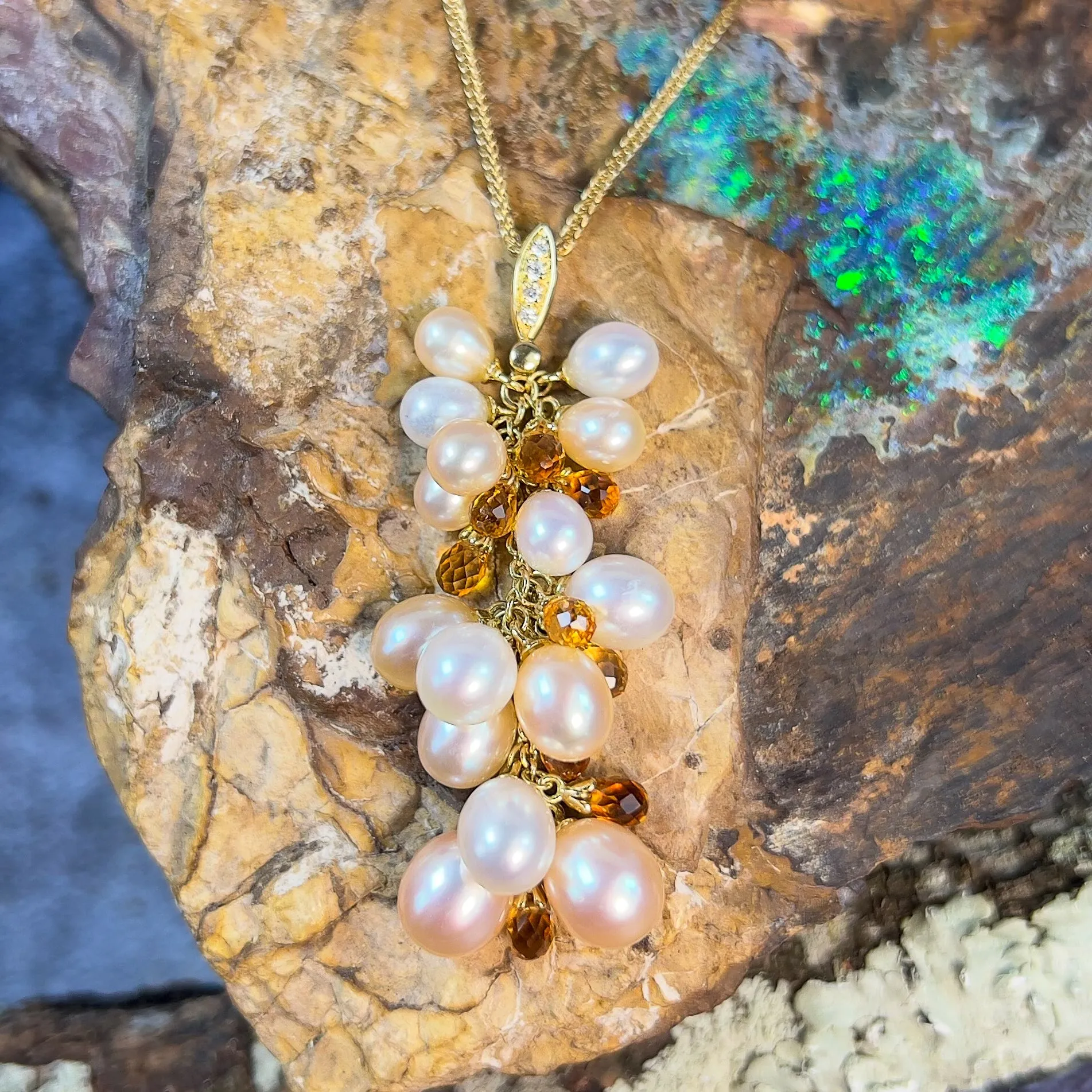 18kt Yellow Gold 15 Pearl , Citrine and diamond necklace