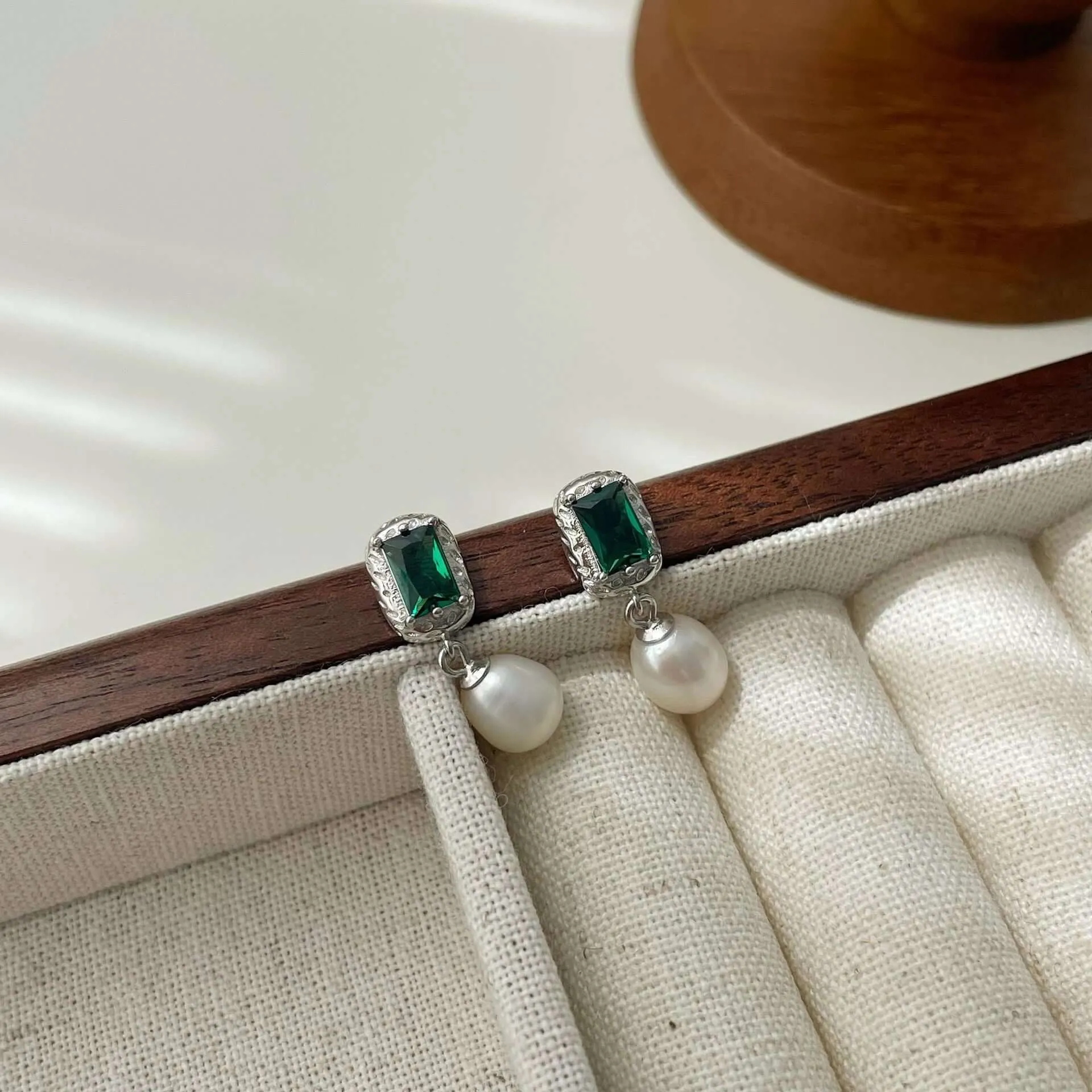 925 Silver Emerald Freshwater Pearl Stud Earrings