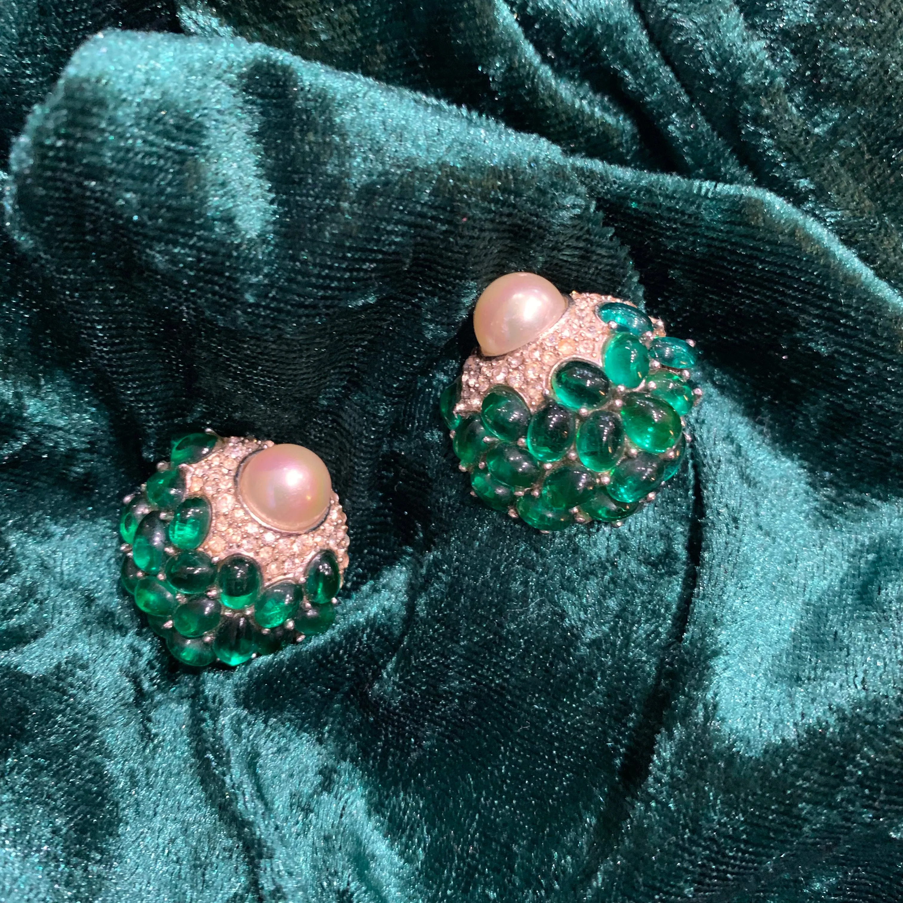 Boucher emerald pearl clip earrings