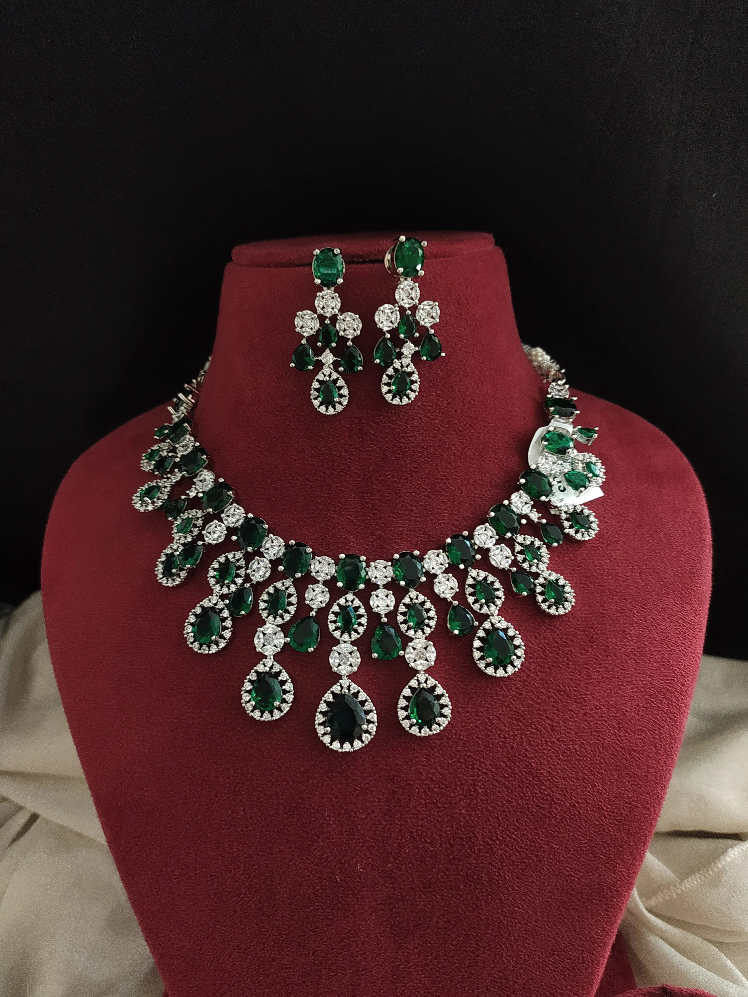 Dazzling Elegance Rhodium-Plated Zircon Necklace Set