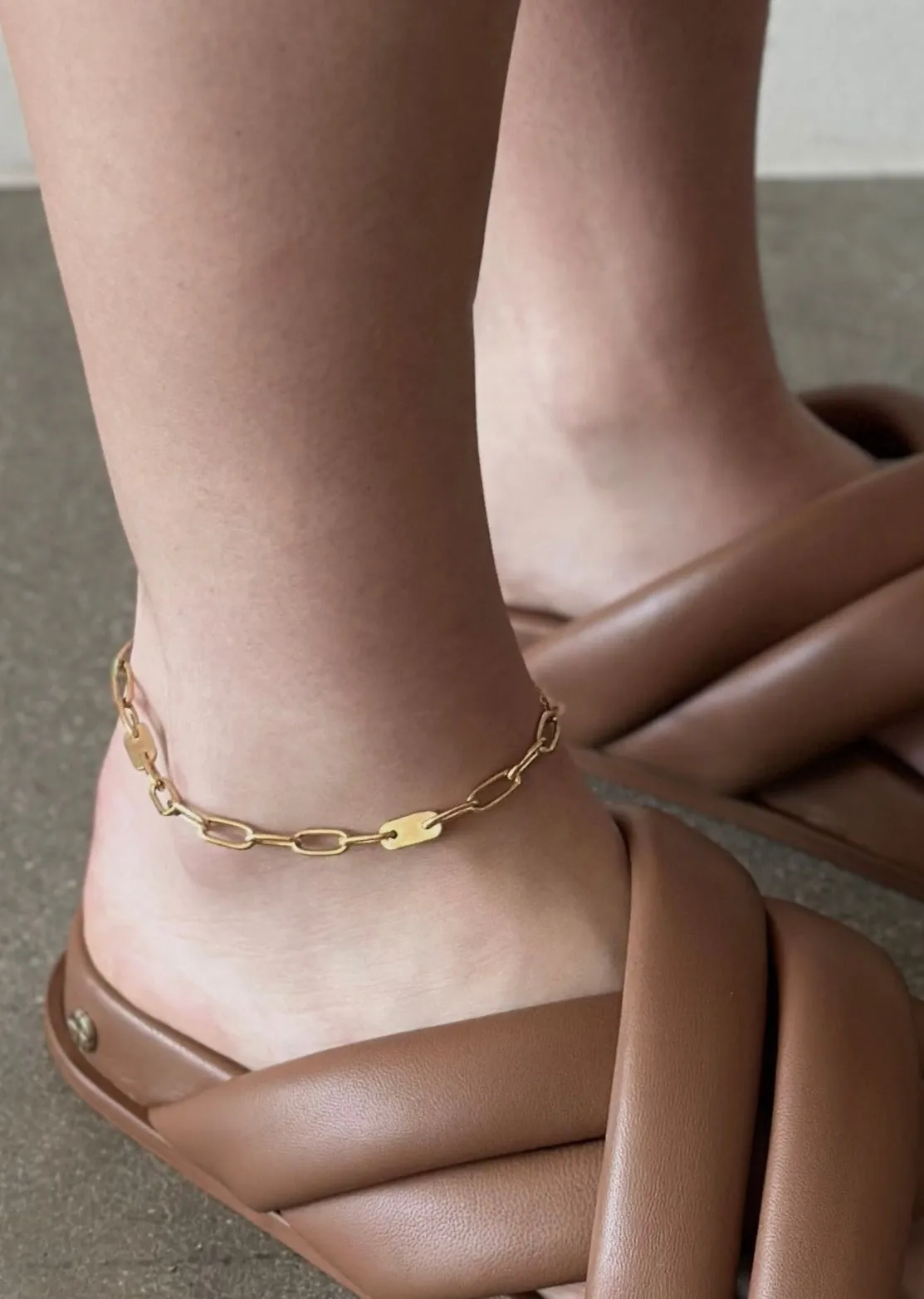 Delicate Ellipse Anklet - Gold