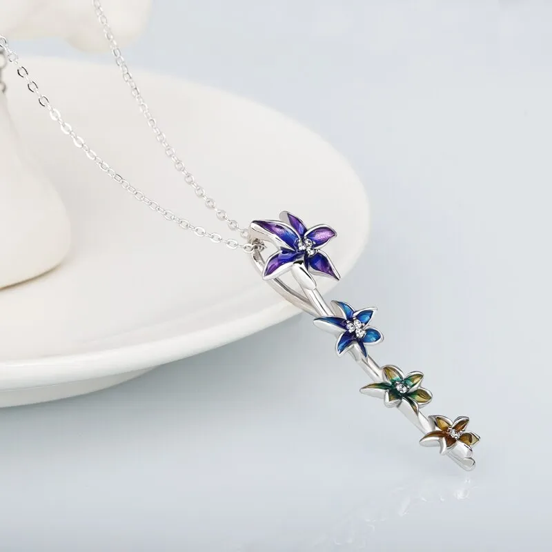 Elegant Gradient Flower Enamel Pendant Necklaces with Zircon in Silver Color