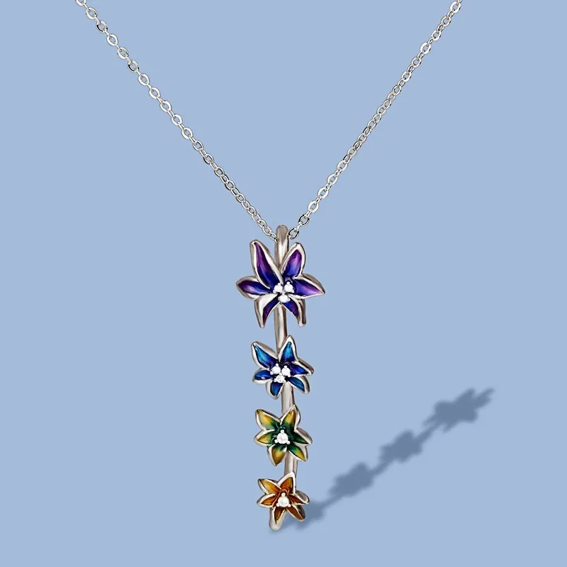 Elegant Gradient Flower Enamel Pendant Necklaces with Zircon in Silver Color