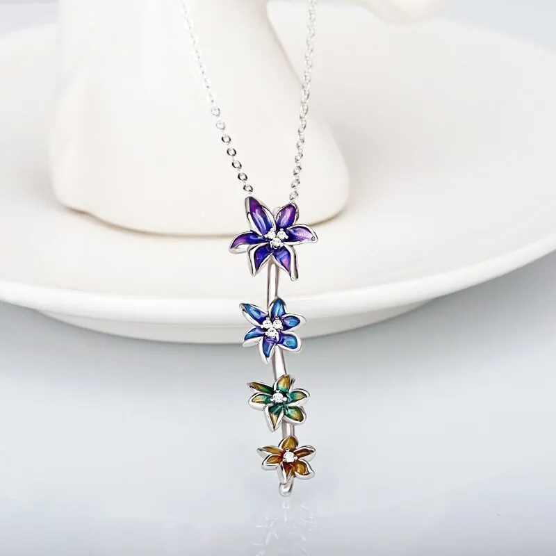 Elegant Gradient Flower Enamel Pendant Necklaces with Zircon in Silver Color