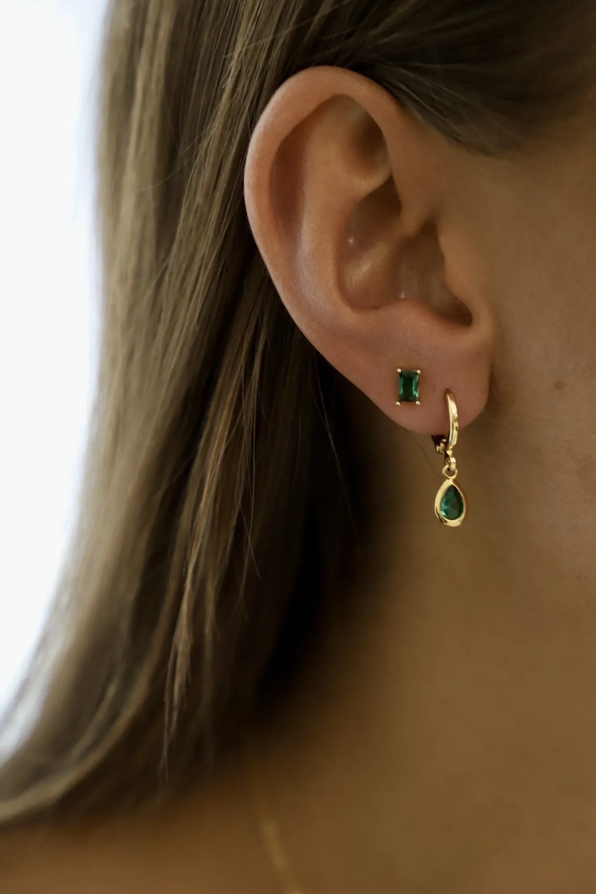 EMERALD CZ STUD