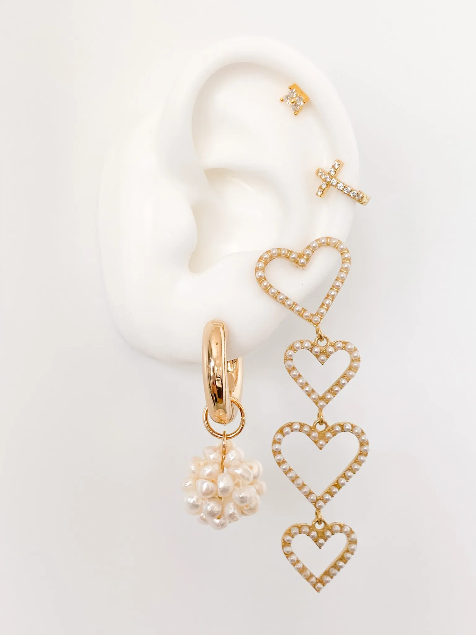 Farida Pearl Earrings