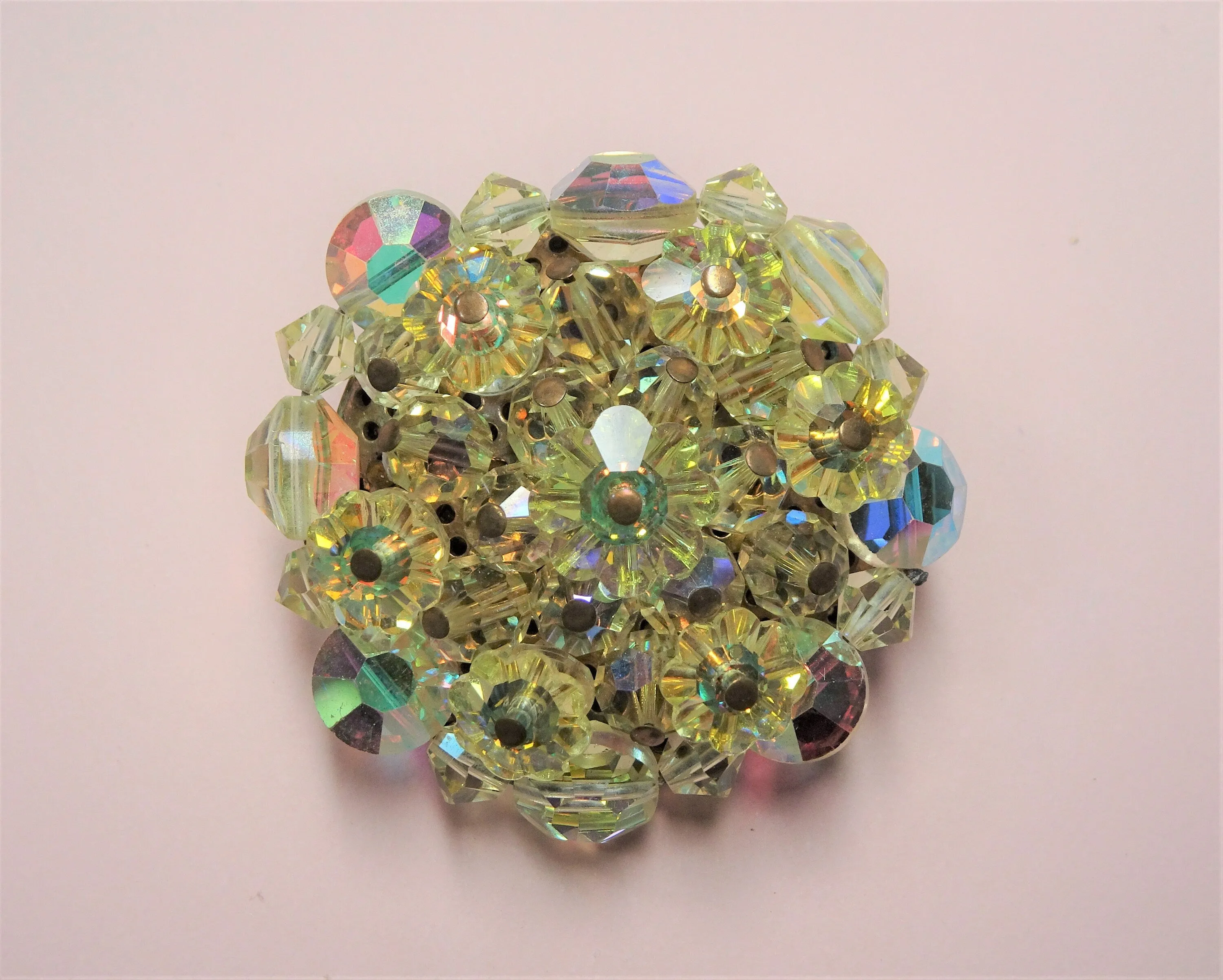 GORGEOUS Chartreuse Cut Crystal Brooch,Cut Petal Like Stones,AB Crystals,Mid Century Brooch, Unique Design,Collectible Vintage Jewelry