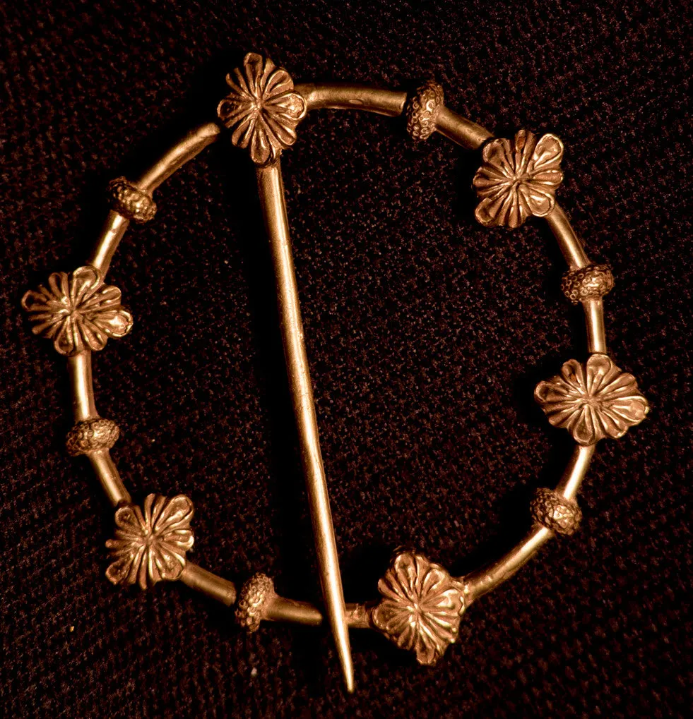 Leaves adorn this Annular Brooch - W-59