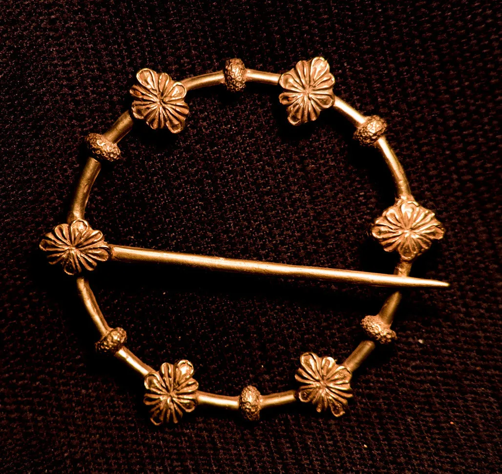 Leaves adorn this Annular Brooch - W-59