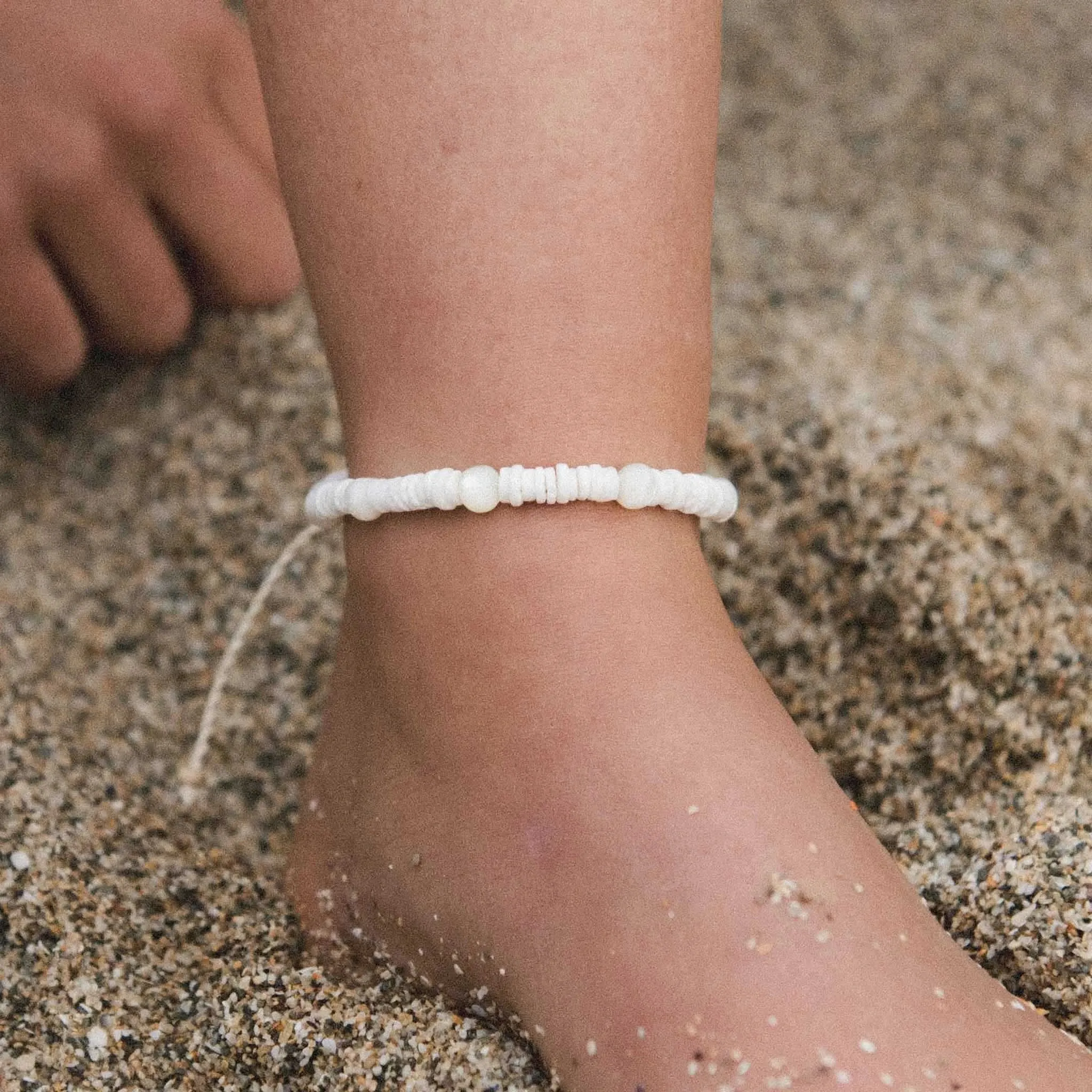 Madasari Beach Mother of Pearl Anklet