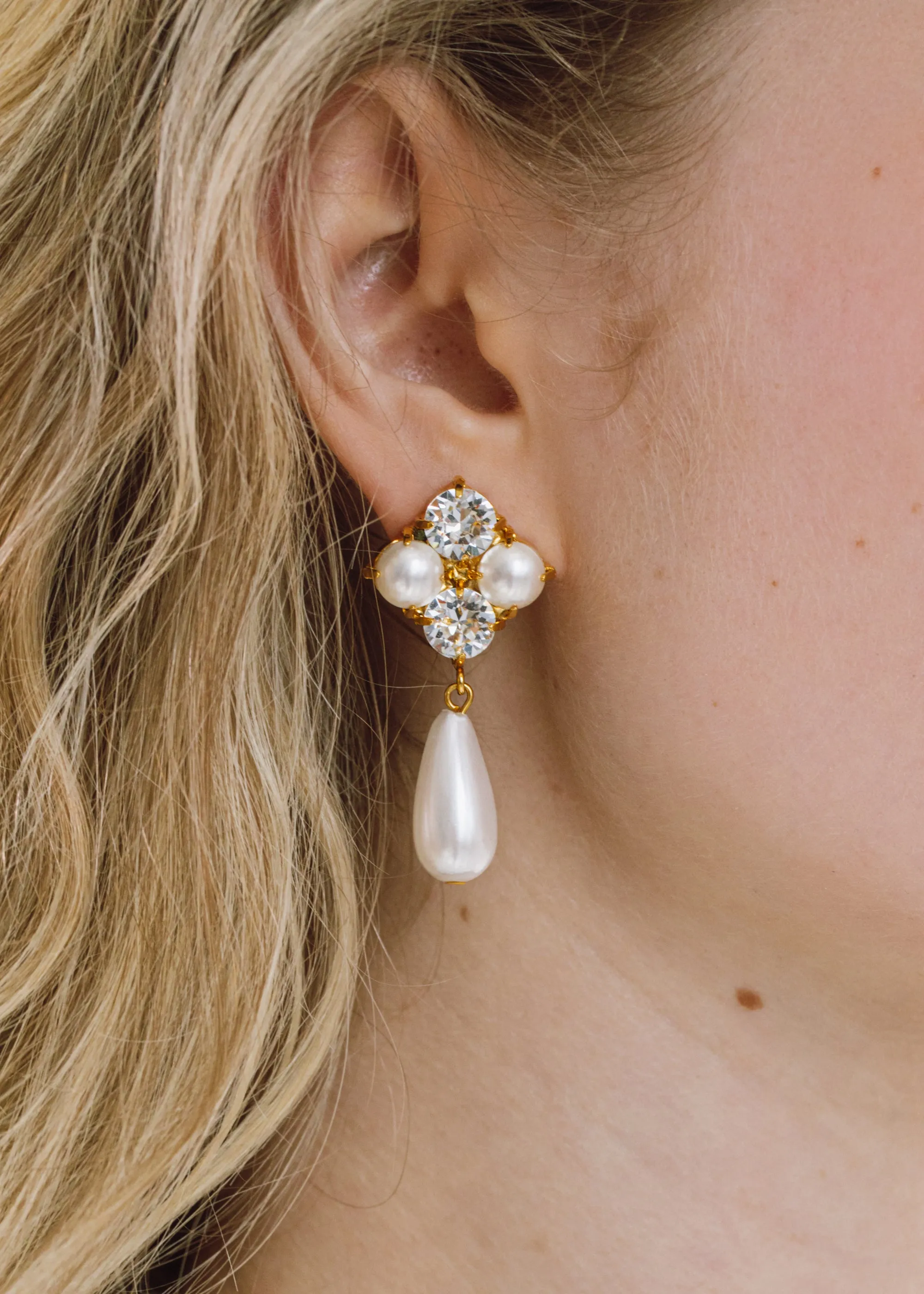 Marjorie Earrings -- Gold Pearl