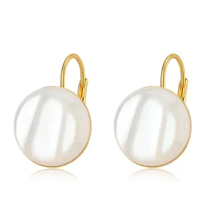 Mother of Pearls Round Earrings