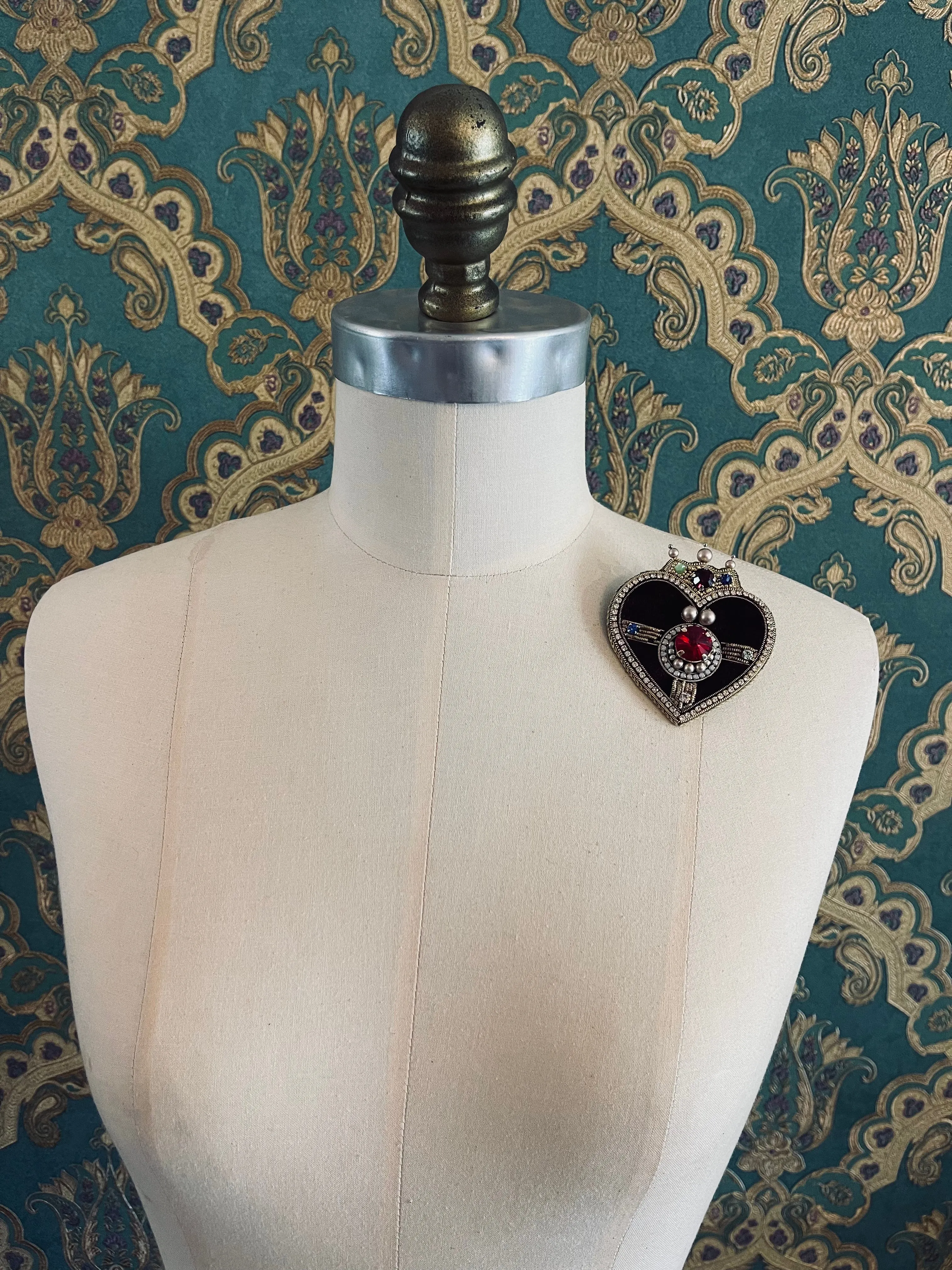 Regina Heart Brooch