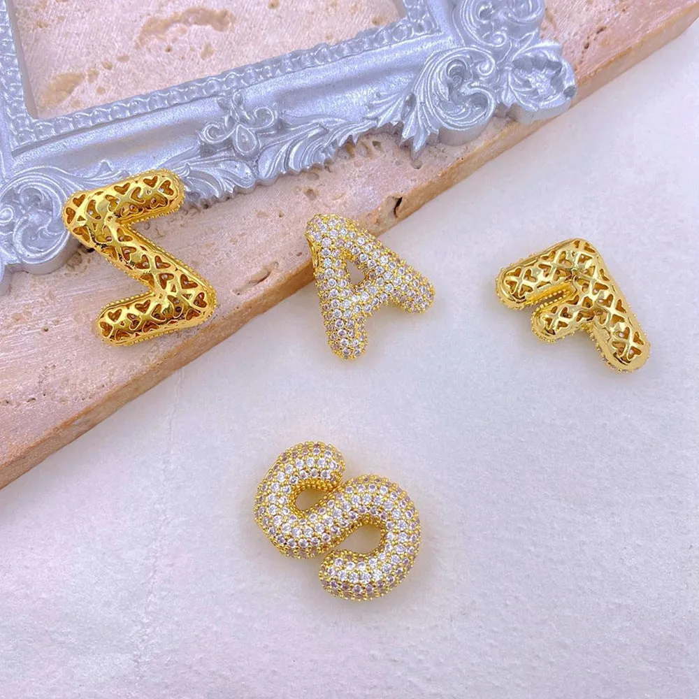 TEEK - V-Z Gold-Plated Inlaid Zircon Letter Necklace