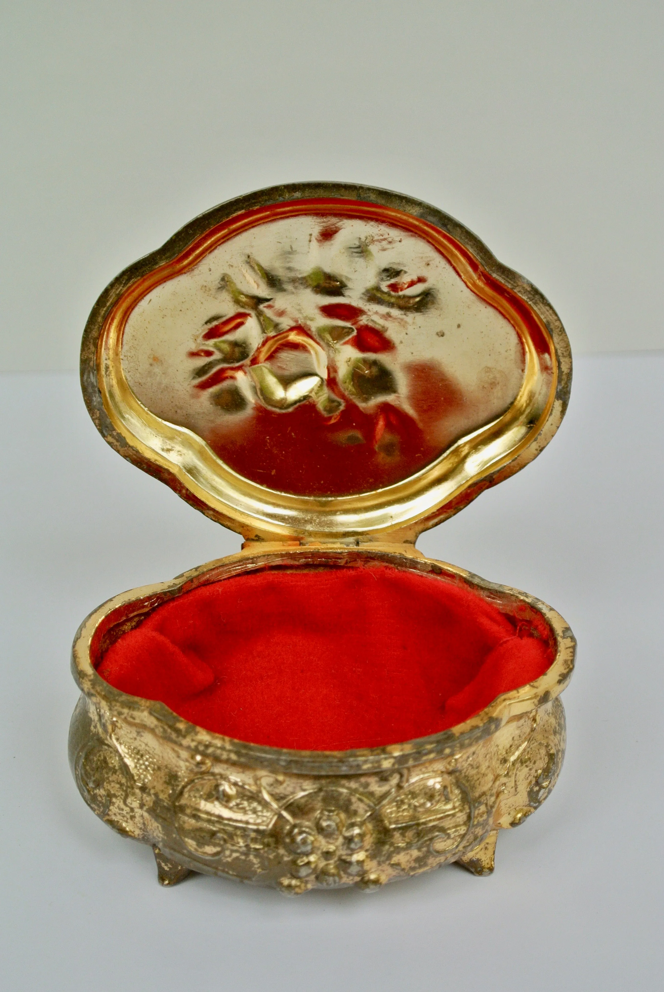 The Royal Bouquet Ring Box (medium)