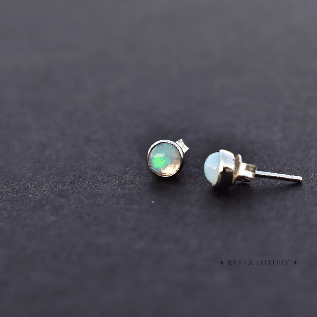 Tiny Star - Opal studs