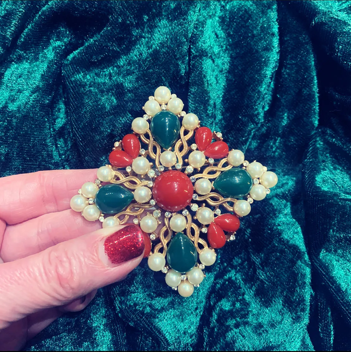 Trifari Kashmir Collection Brooch