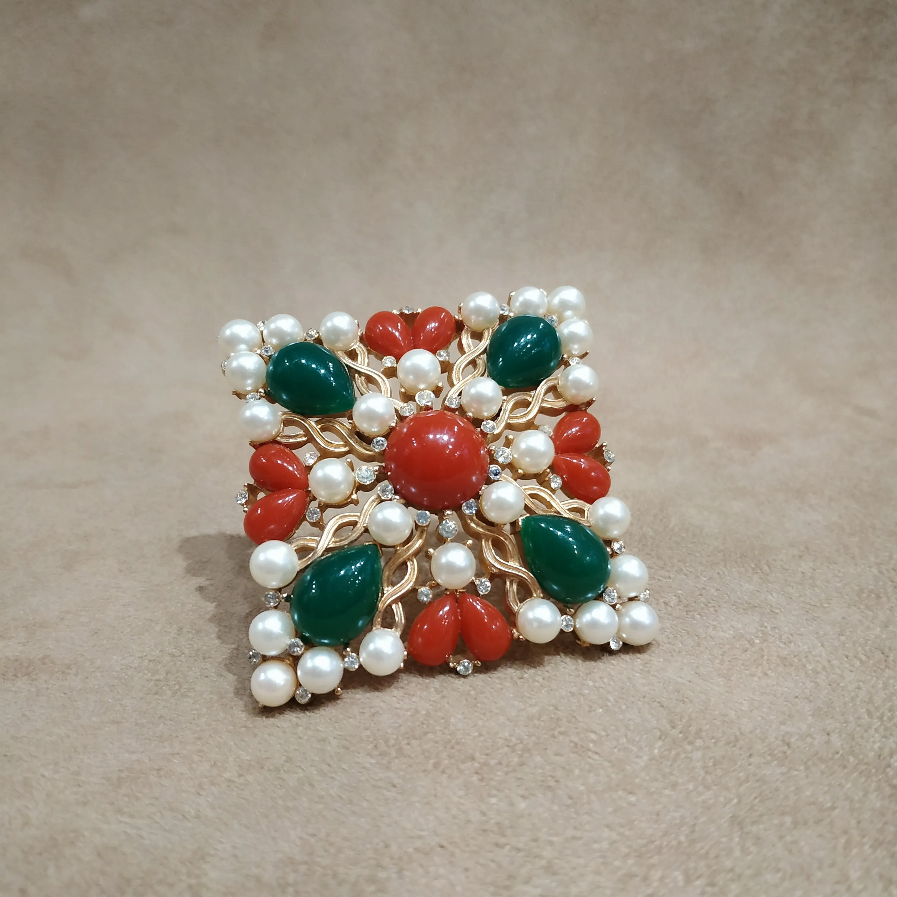 Trifari Kashmir Collection Brooch