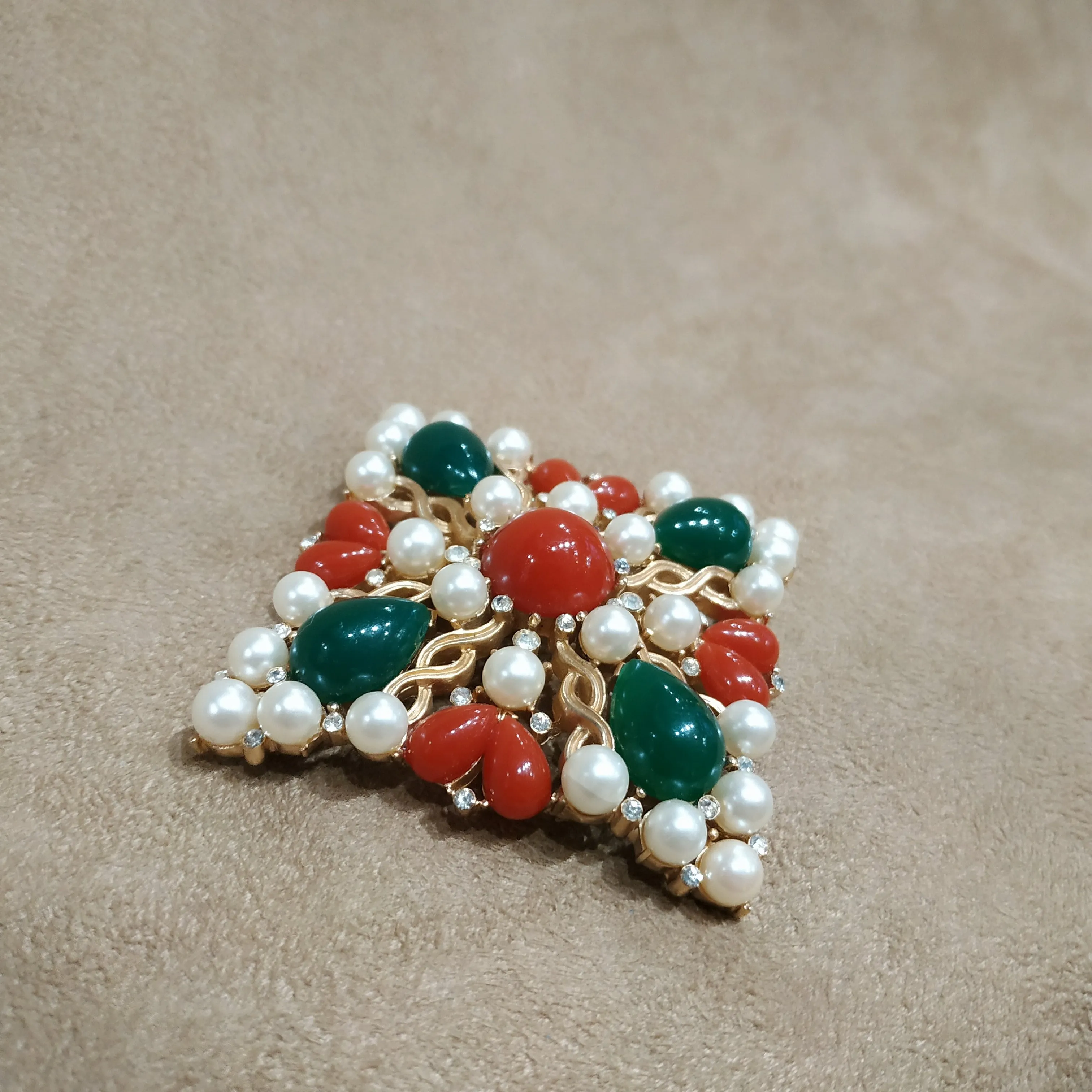 Trifari Kashmir Collection Brooch