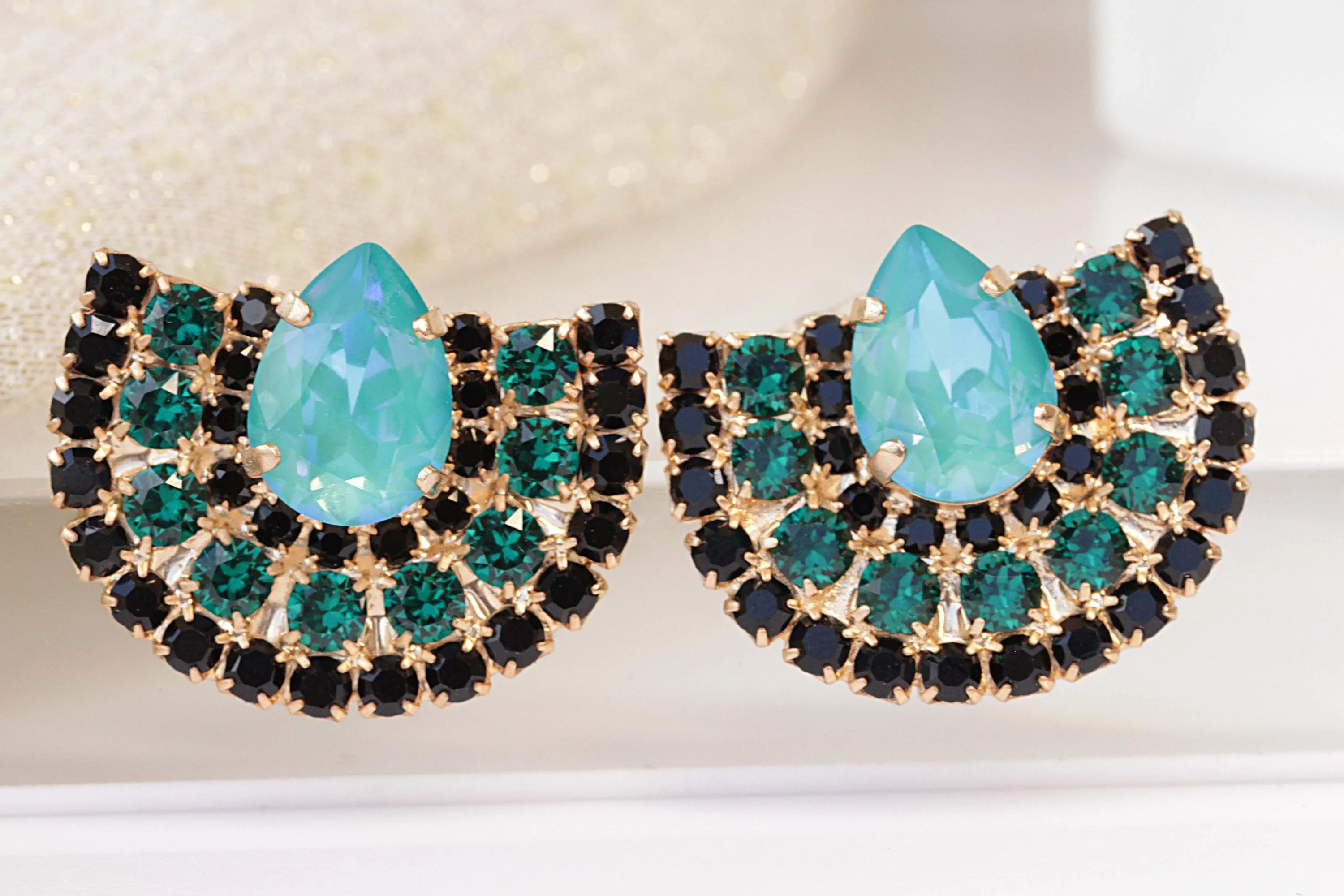 TURQUOISE EMERALD STUDS