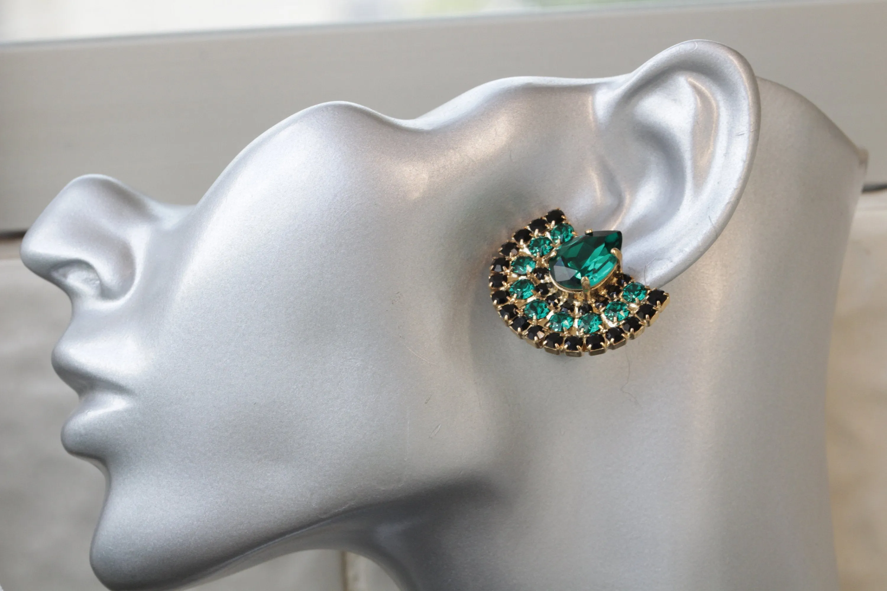 TURQUOISE EMERALD STUDS