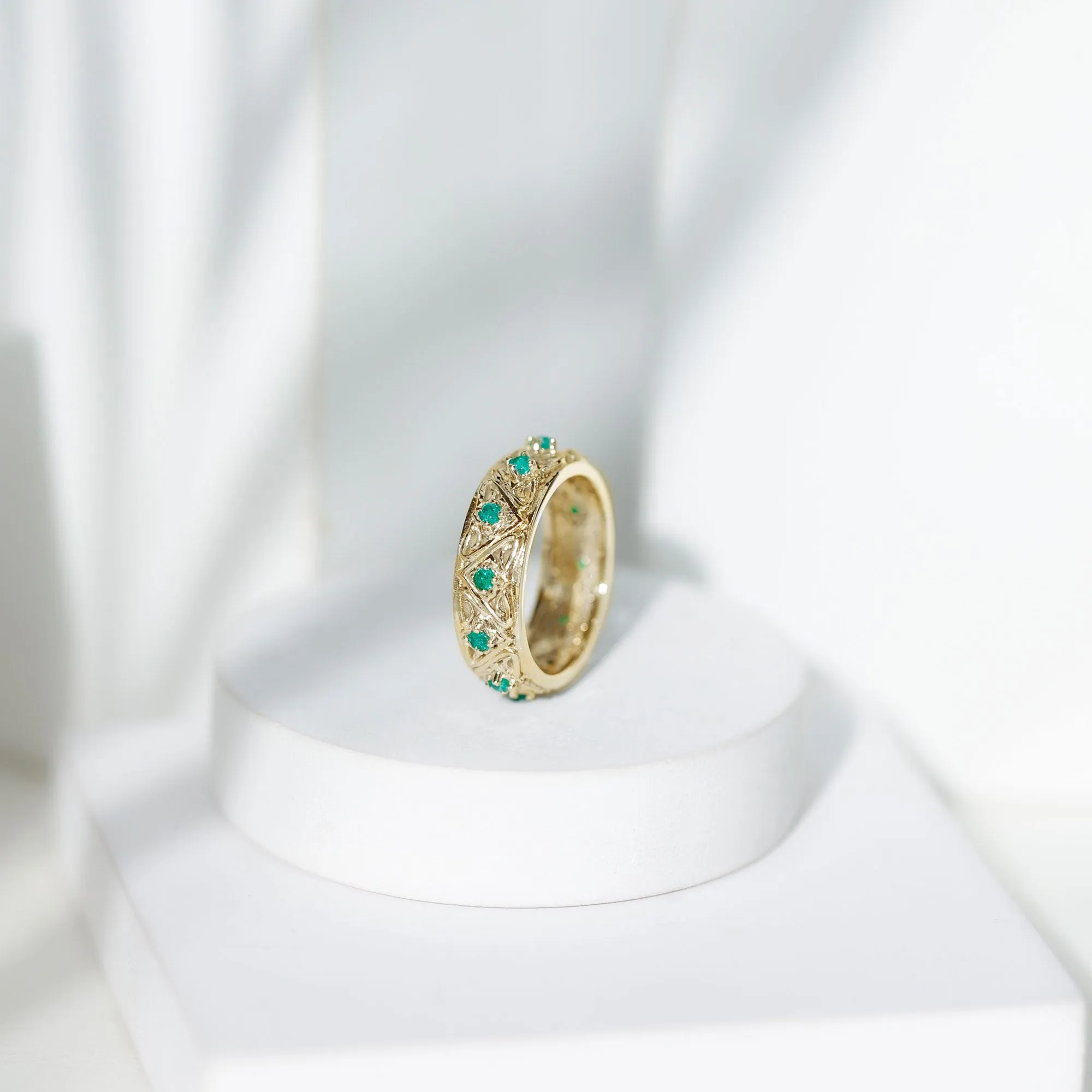 Vintage Inspired Emerald Wedding Band